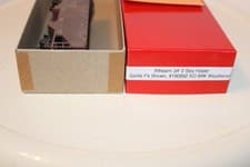 HO Scale Athearn, 34' 2 Bay Hopper, Santa Fe, Brown, #180892, Weathered KDs, MW