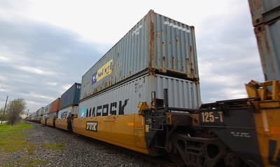 Double-stack well car